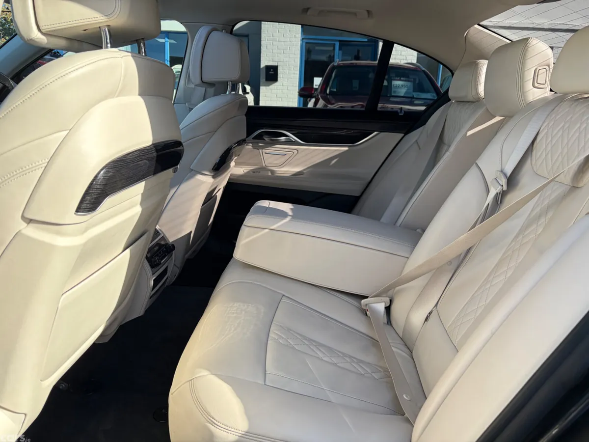 BMW 7-Series Saloon, Diesel, 2018, Grey