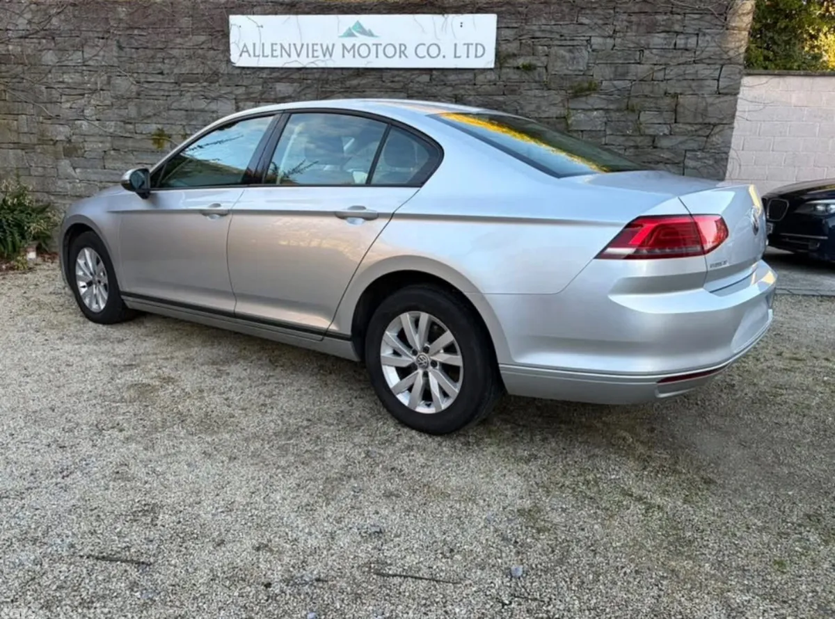 Volkswagen Passat Saloon, Diesel, 2017, Grey