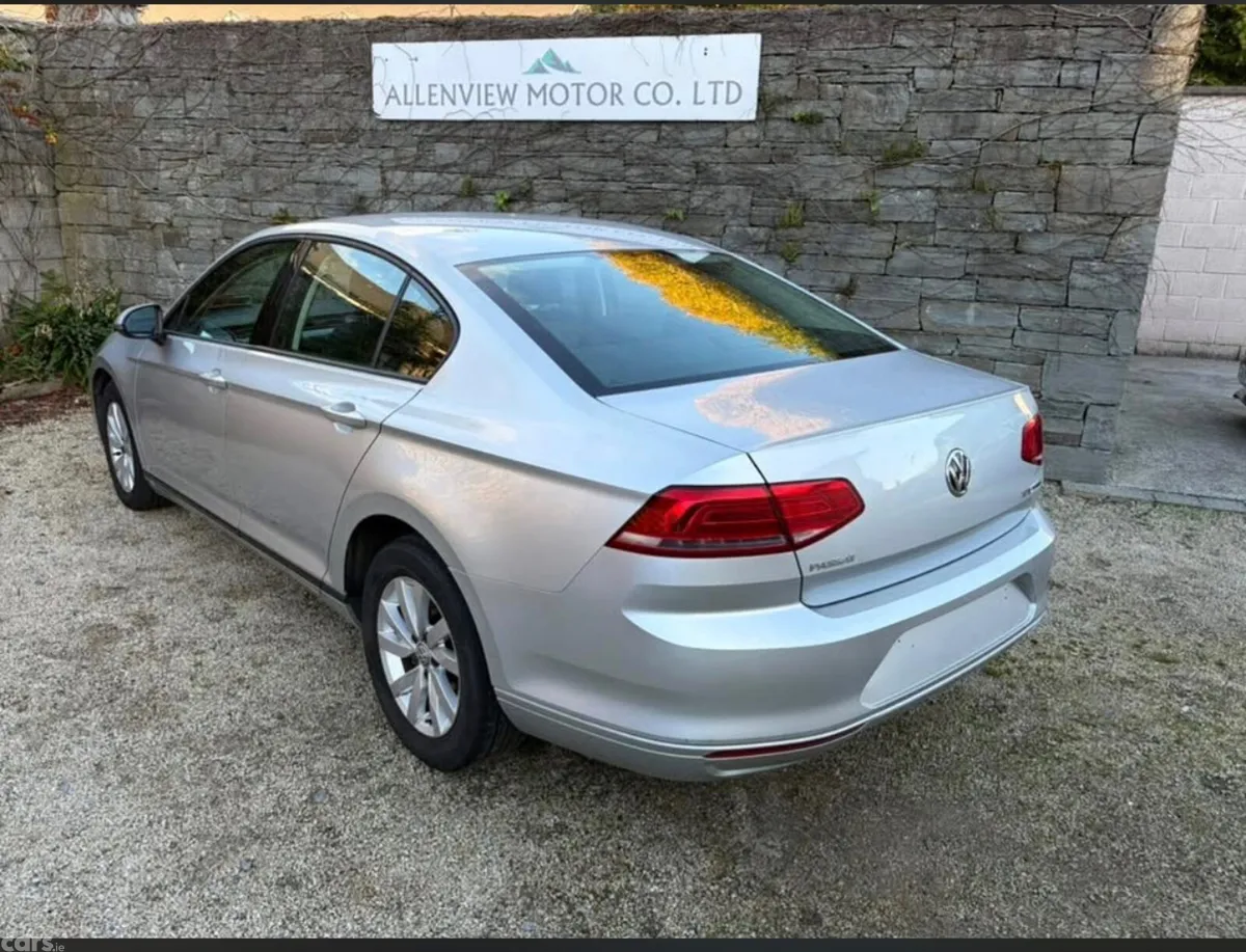 Volkswagen Passat Saloon, Diesel, 2017, Grey
