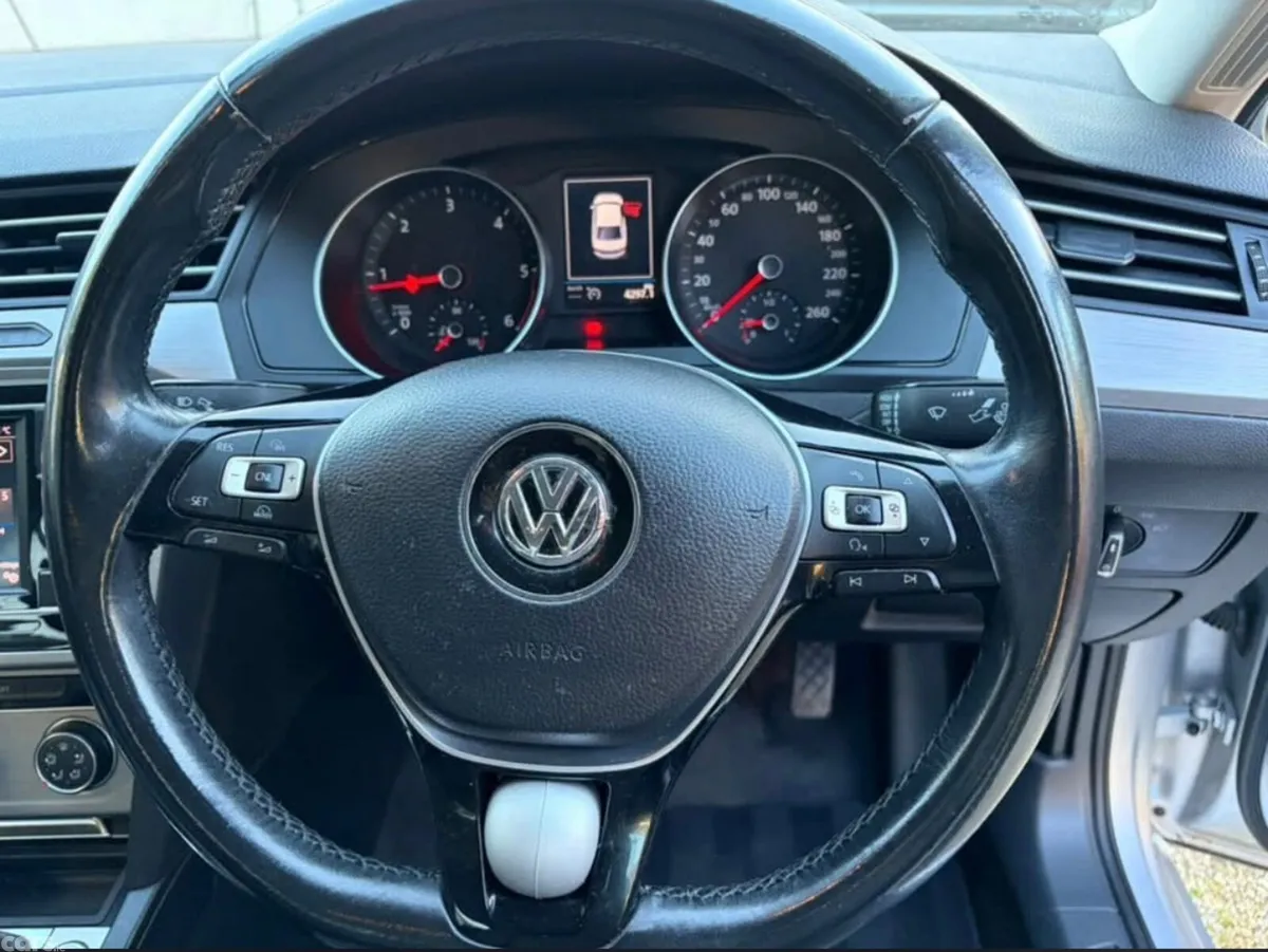 Volkswagen Passat Saloon, Diesel, 2017, Grey