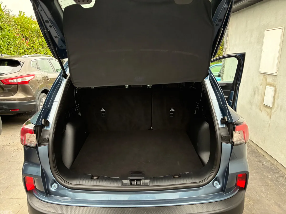 Ford Kuga SUV, Diesel, 2022, Blue