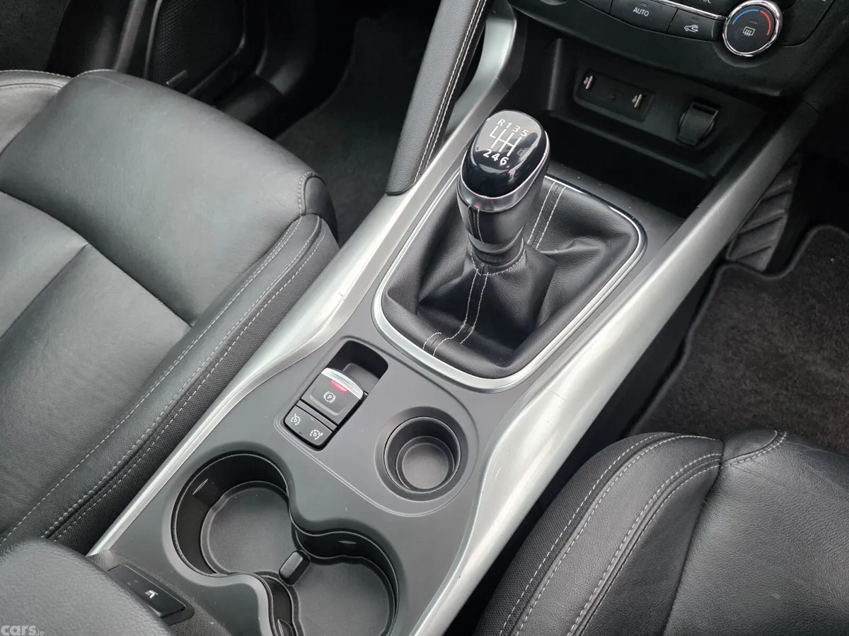 Renault Kadjar SUV, Diesel, 2018, Grey