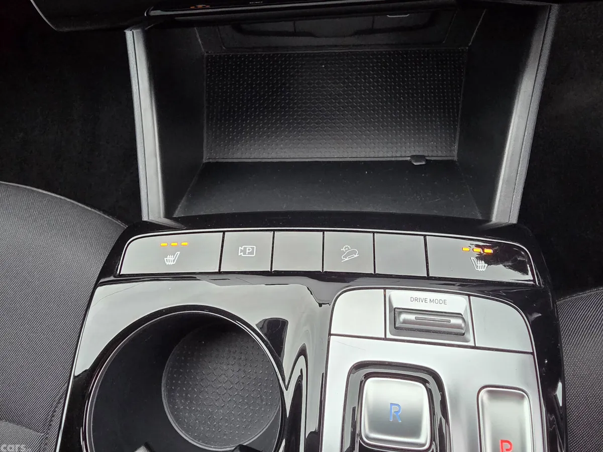 Hyundai Tucson SUV, Petrol Hybrid, 2022, Black