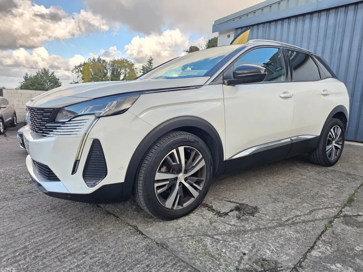 Peugeot 3008 MPV, Diesel, 2023, White