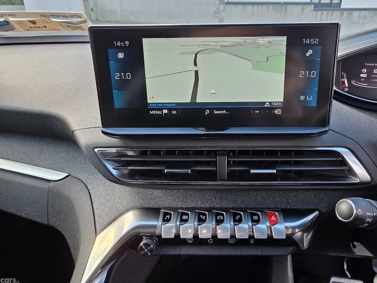 Peugeot 3008 MPV, Diesel, 2023, White
