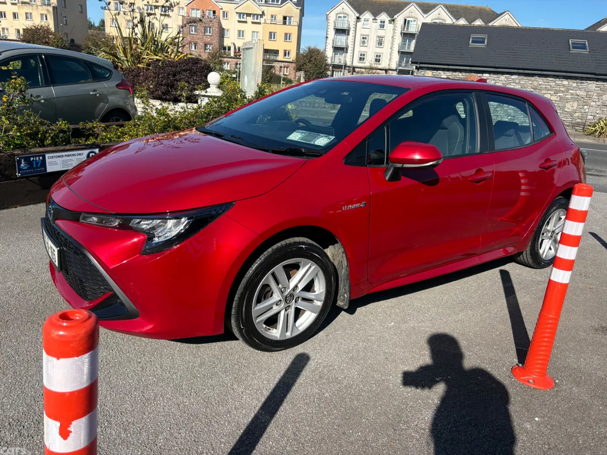 Toyota Corolla Hatchback, Petrol Hybrid, 2020, Red