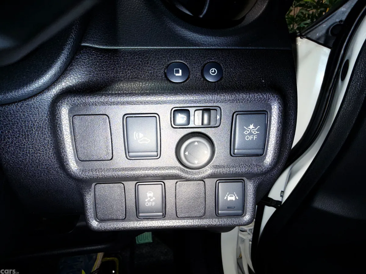 Nissan Note Hatchback, Petrol Hybrid, 2019, White