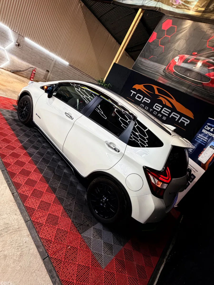 Nissan Note Hatchback, Petrol Hybrid, 2019, White