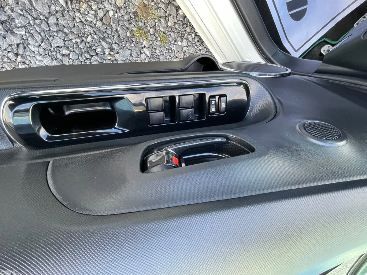 Toyota Aqua Hatchback, Petrol Hybrid, 2016, White