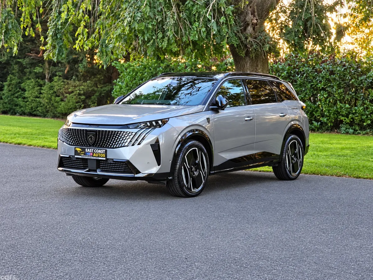 Peugeot 5008 SUV, Electric, 2025, Grey