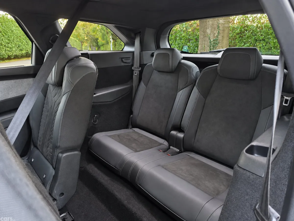 Peugeot 5008 SUV, Electric, 2025, Grey