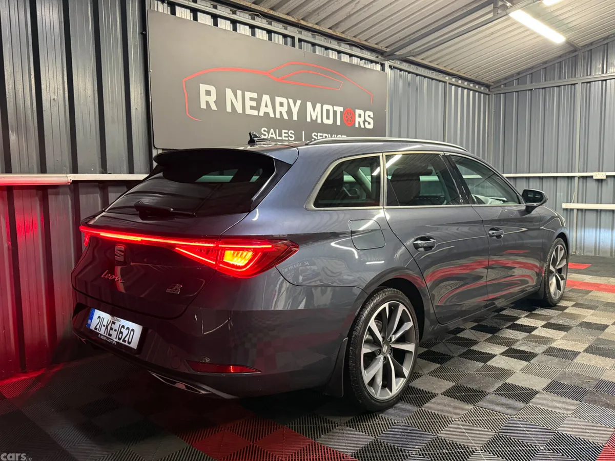SEAT Leon Estate, Petrol Plug-in Hybrid, 2021, Grey