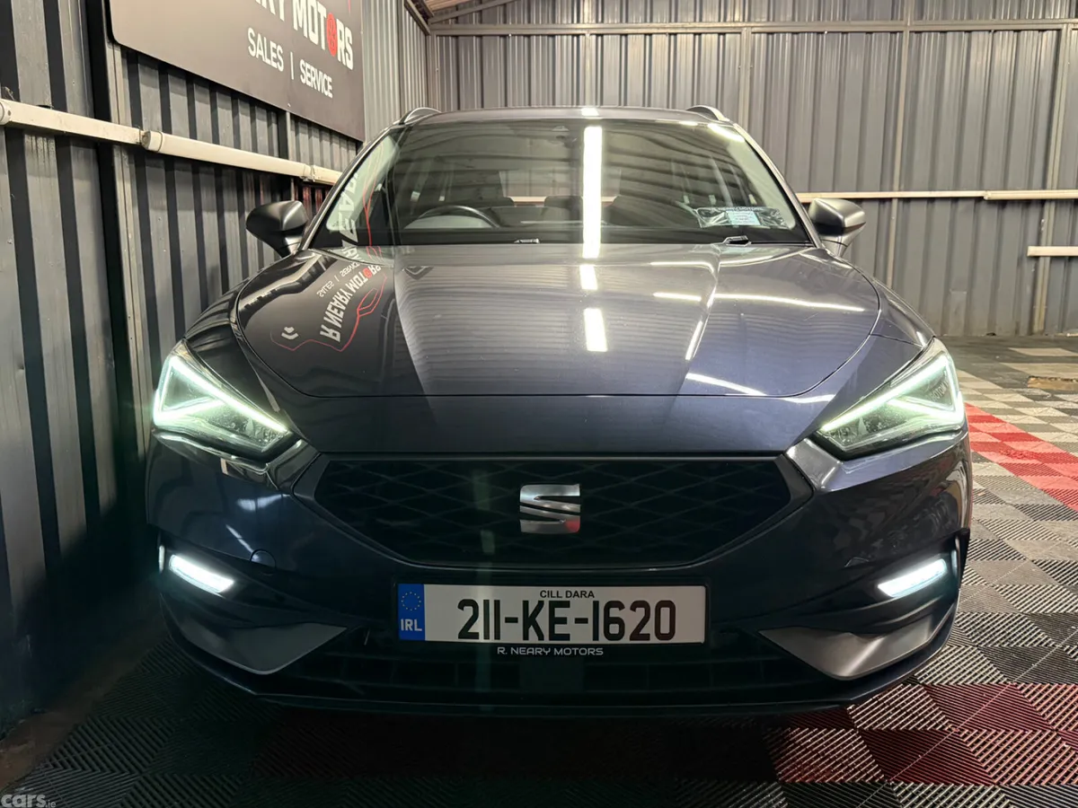 SEAT Leon Estate, Petrol Plug-in Hybrid, 2021, Grey