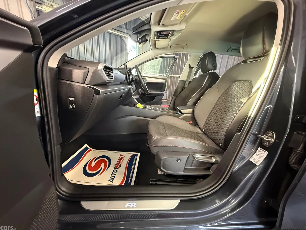 SEAT Leon Estate, Petrol Plug-in Hybrid, 2021, Grey