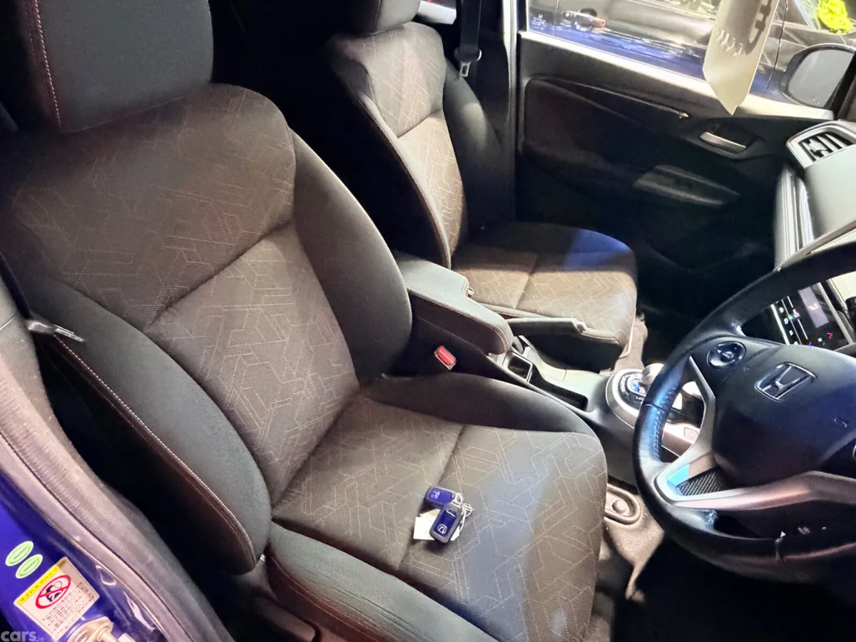 Honda Fit Hatchback, Petrol Hybrid, 2014, Blue