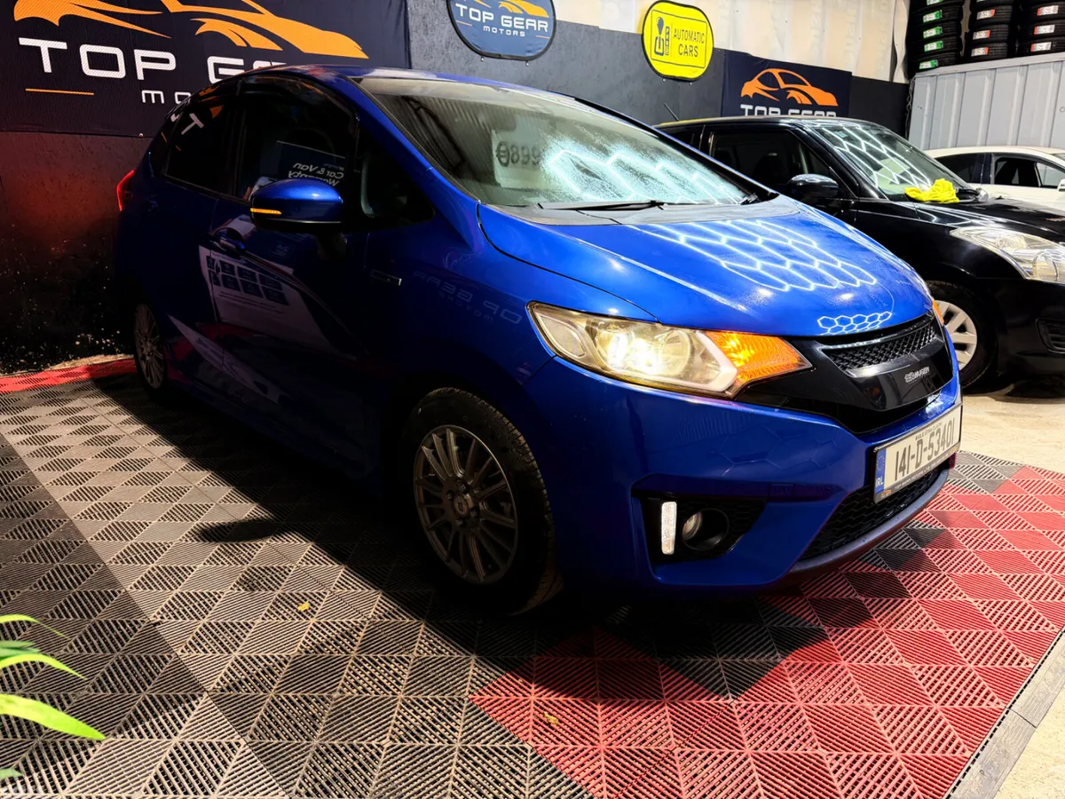 Honda Fit Hatchback, Petrol Hybrid, 2014, Blue