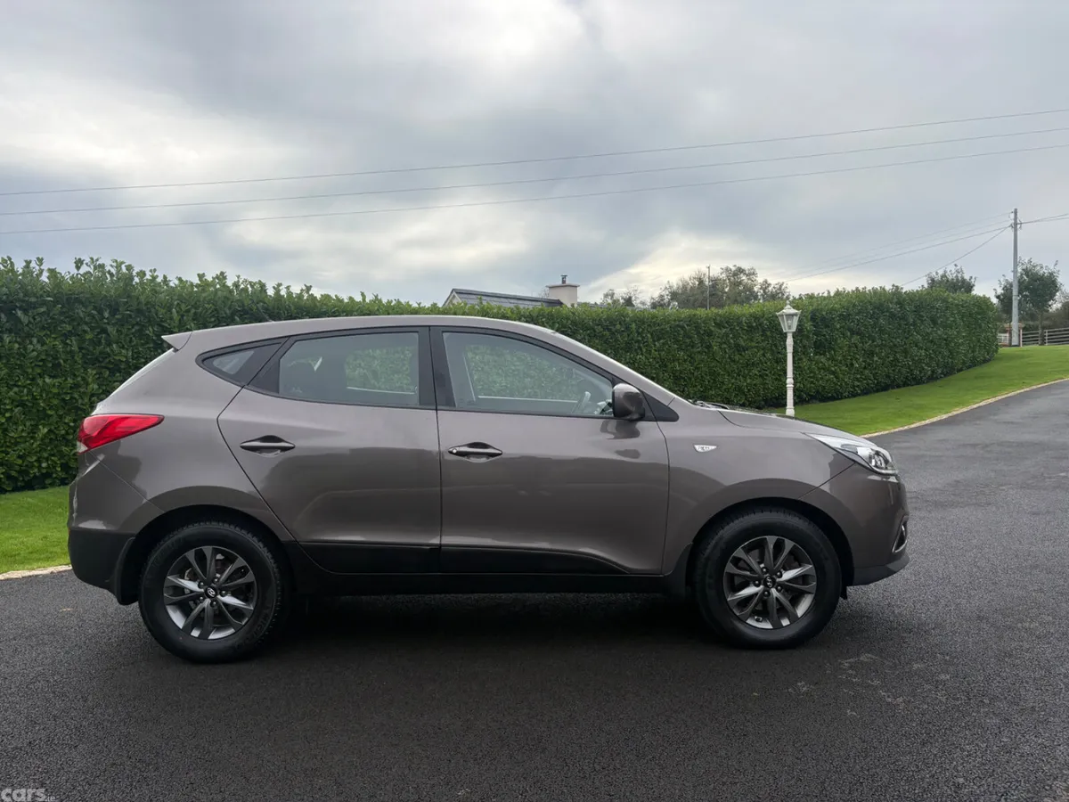 Hyundai ix35 SUV, Diesel, 2015, Brown