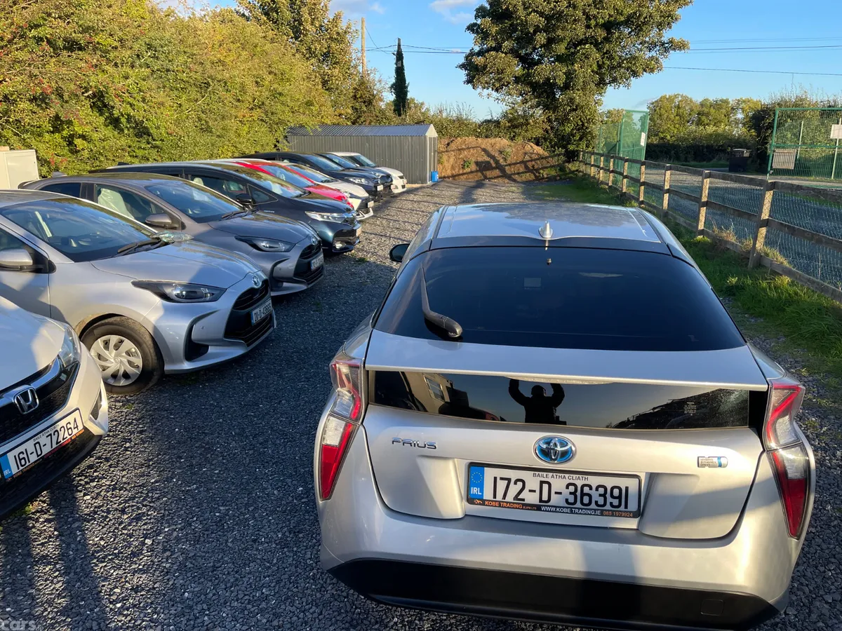 Toyota Prius Hatchback, Petrol Hybrid, 2017, Silver