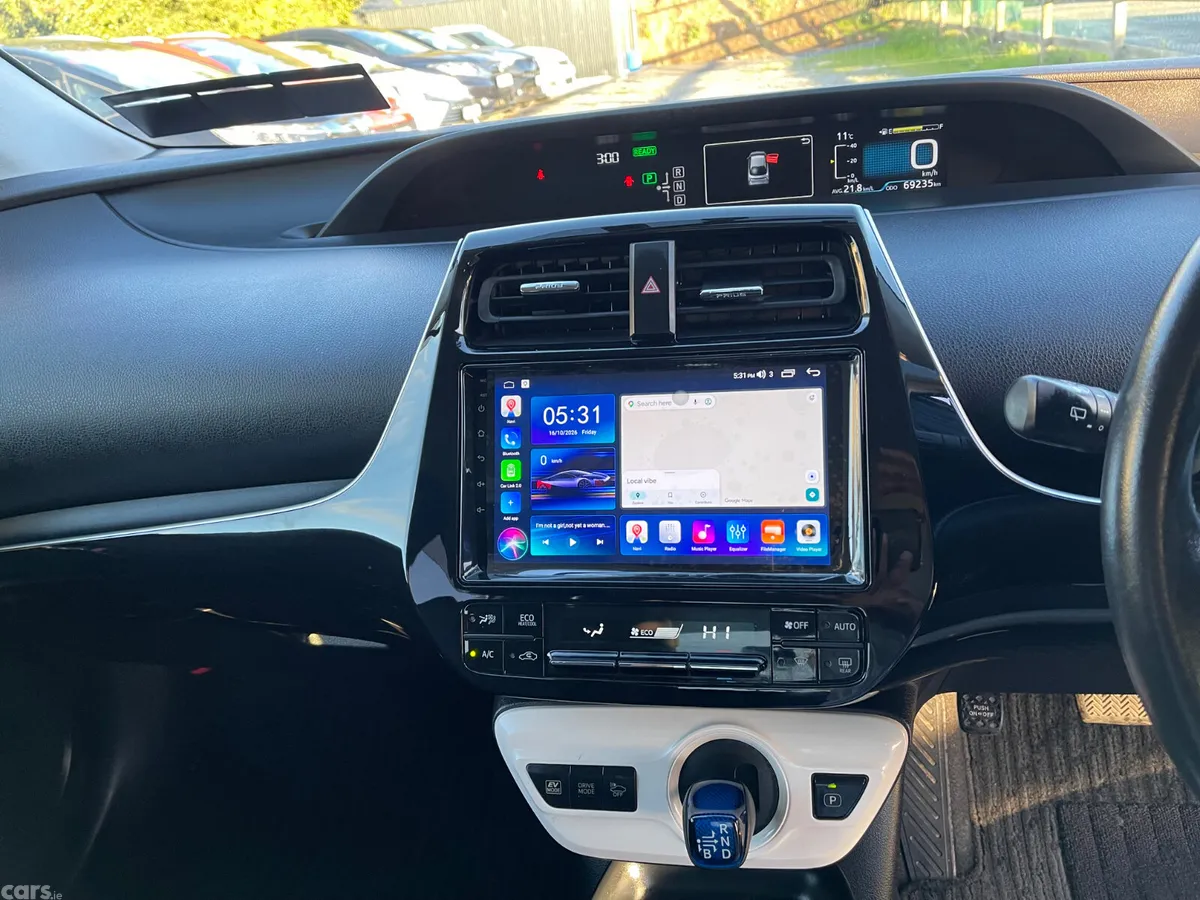 Toyota Prius Hatchback, Petrol Hybrid, 2017, Silver