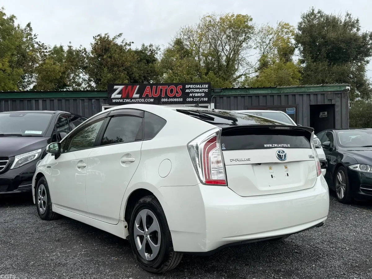 Toyota Prius Hatchback, Petrol Hybrid, 2014, White