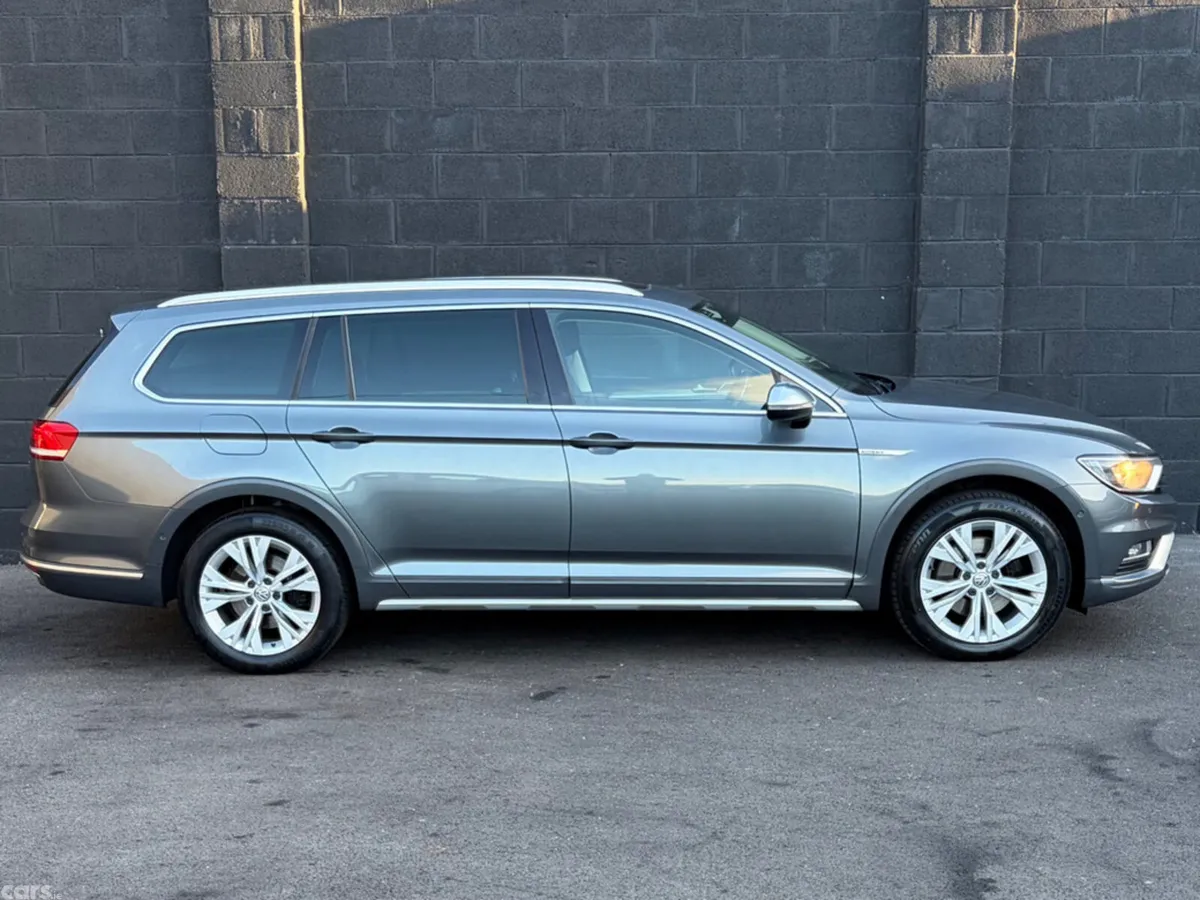 Volkswagen Passat Estate, Diesel, 2016, Grey