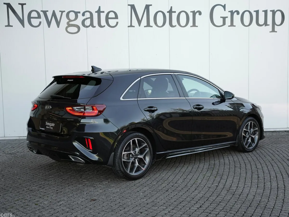 Kia Ceed Hatchback, Petrol, 2020, Black