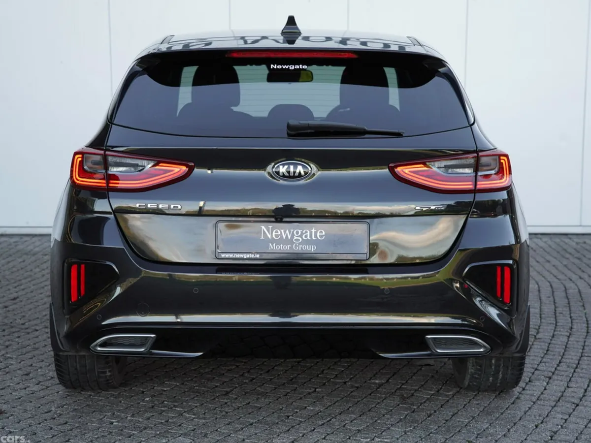 Kia Ceed Hatchback, Petrol, 2020, Black