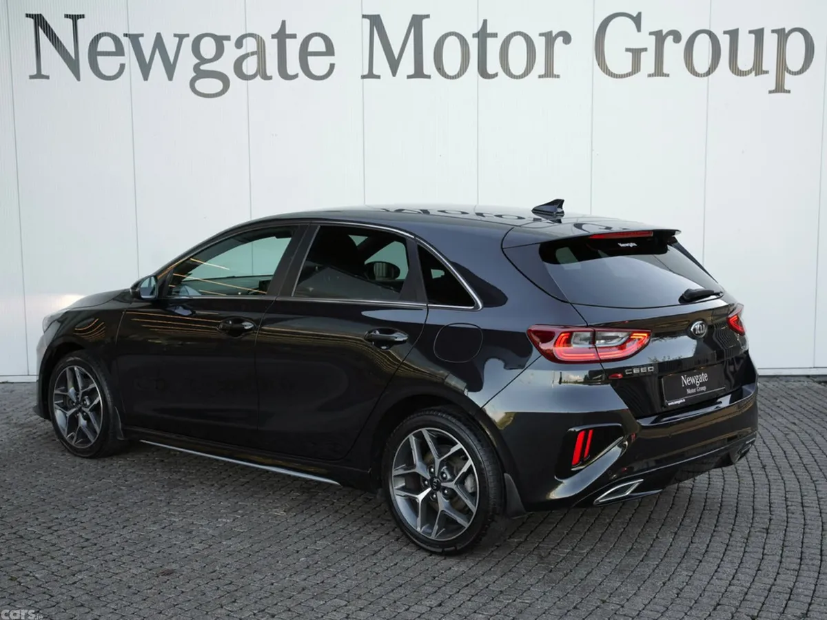 Kia Ceed Hatchback, Petrol, 2020, Black