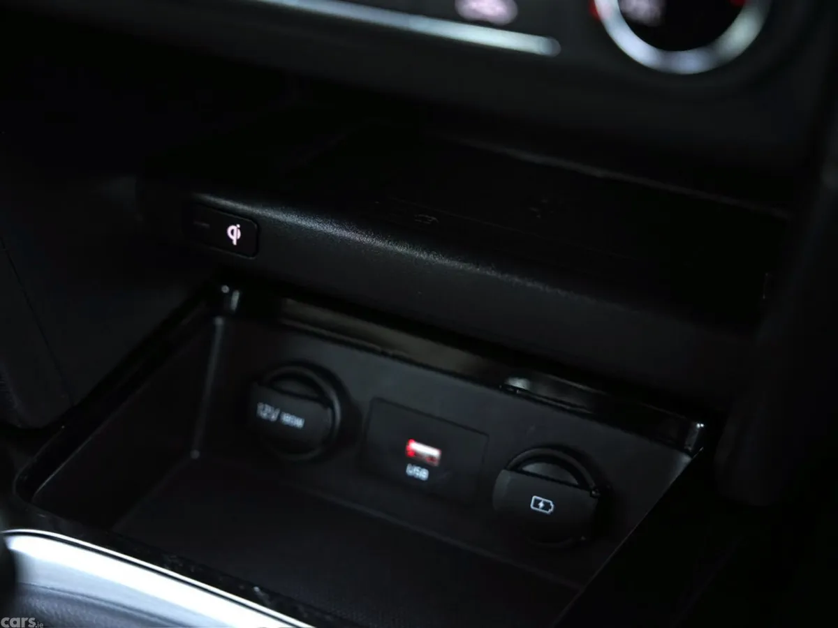 Kia Ceed Hatchback, Petrol, 2020, Black