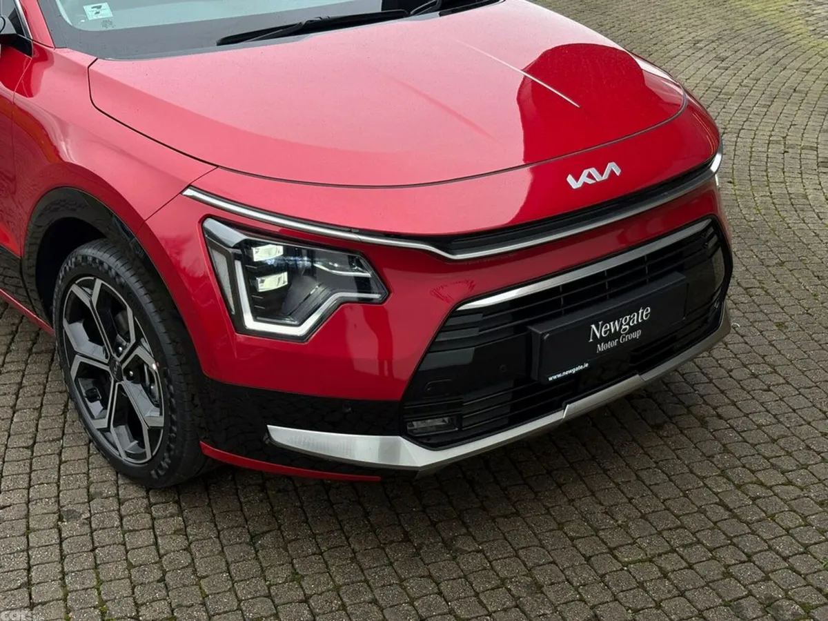 Kia Niro Hatchback, Petrol Hybrid, 2027, Red