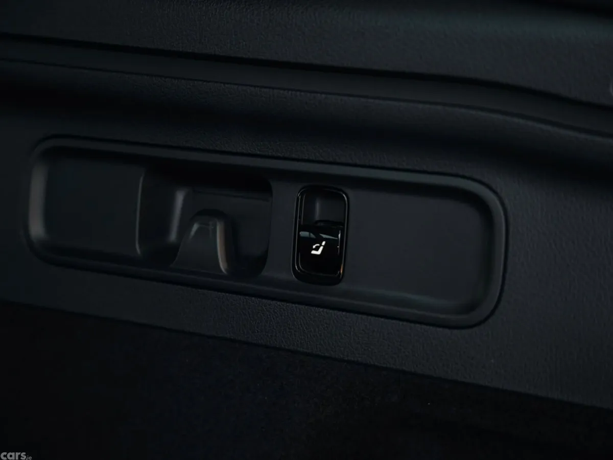 Mercedes-Benz GLC Estate, Petrol Plug-in Hybrid, 2026, Black