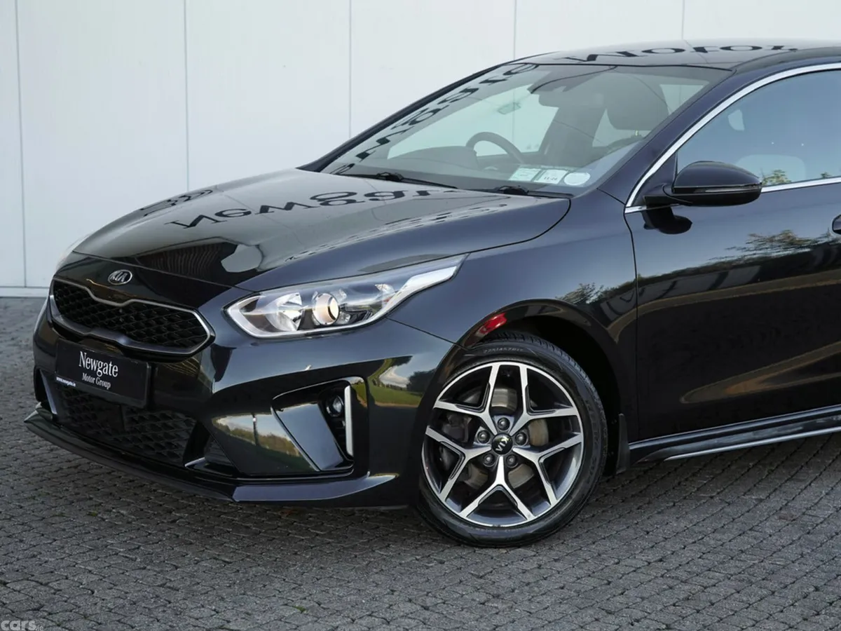 Kia Ceed Hatchback, Petrol, 2020, Black