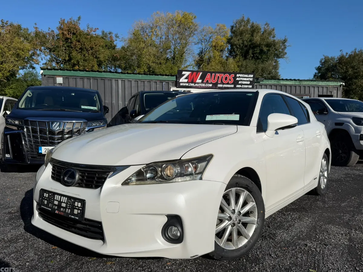 Lexus CT Hatchback, Petrol Hybrid, 2011, White