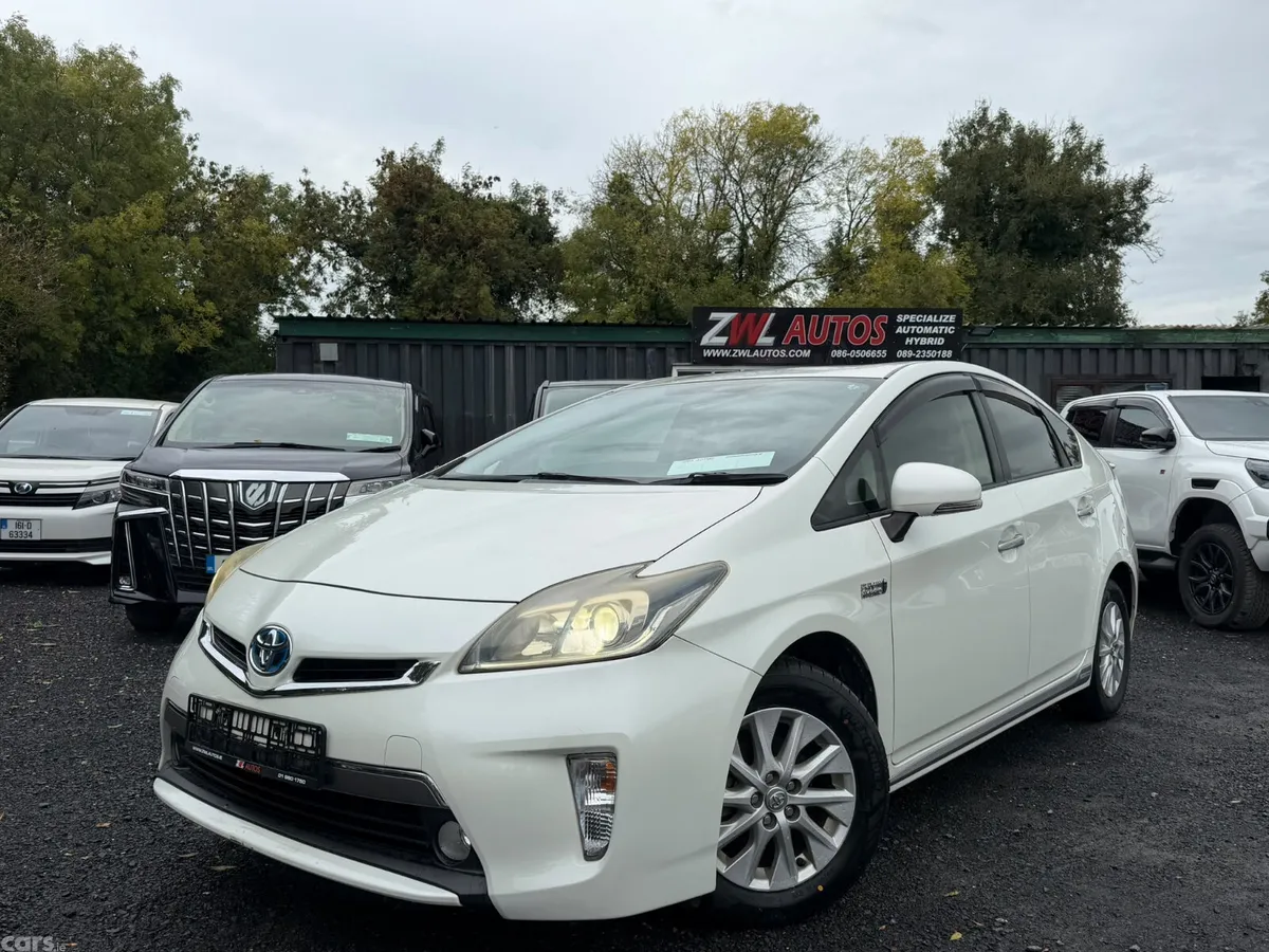 Toyota Prius Hatchback, Petrol Plug-in Hybrid, 2013, White