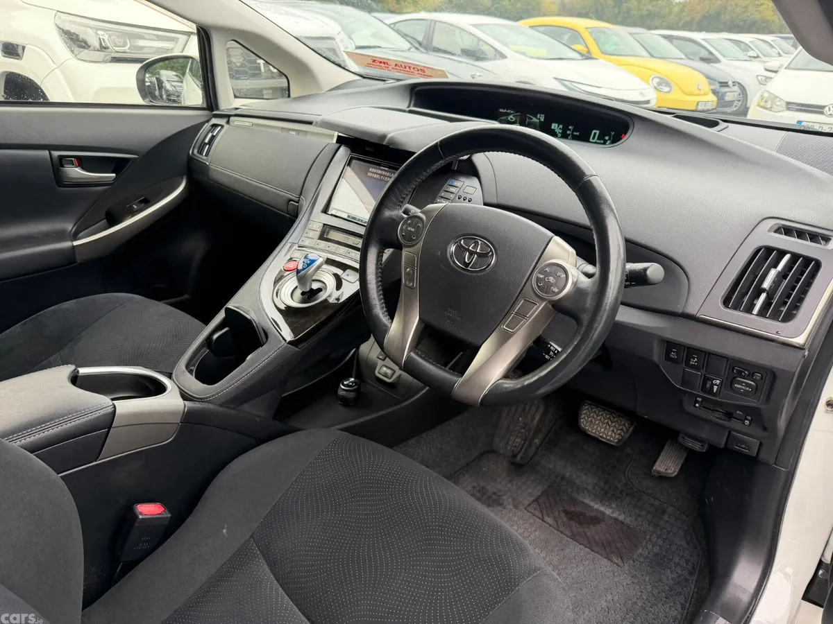 Toyota Prius Hatchback, Petrol Plug-in Hybrid, 2013, White
