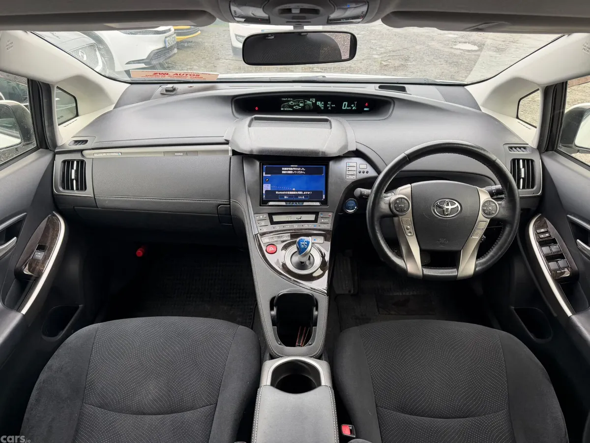 Toyota Prius Hatchback, Petrol Plug-in Hybrid, 2013, White