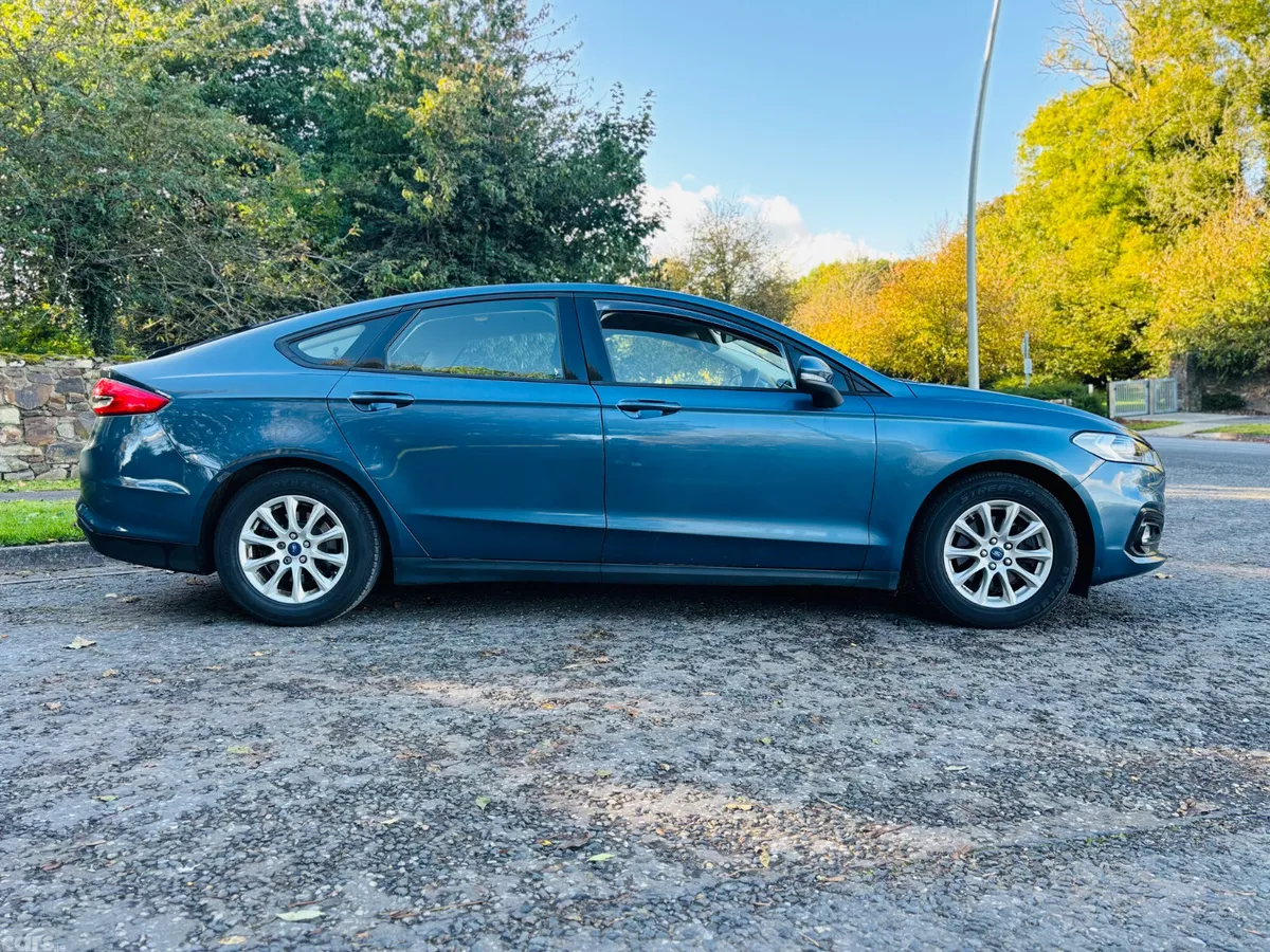 Ford Mondeo Hatchback, Diesel, 2019, Blue