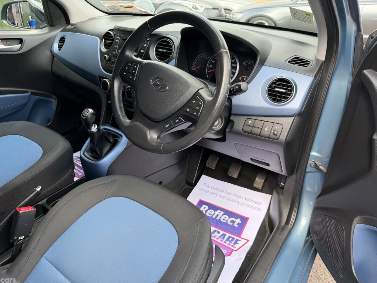 Hyundai i10 Hatchback, Petrol, 2019, Blue