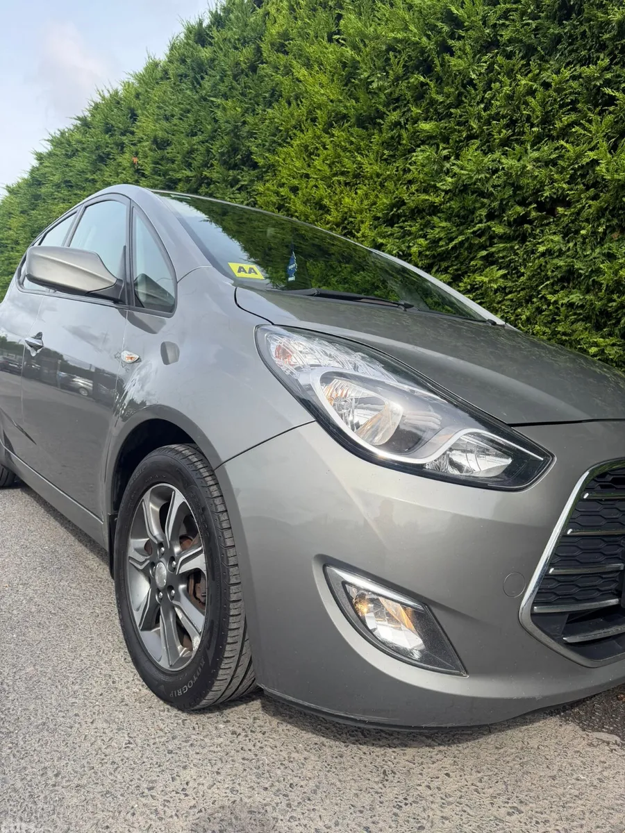 Hyundai ix20 MPV, Petrol, 2020, Grey