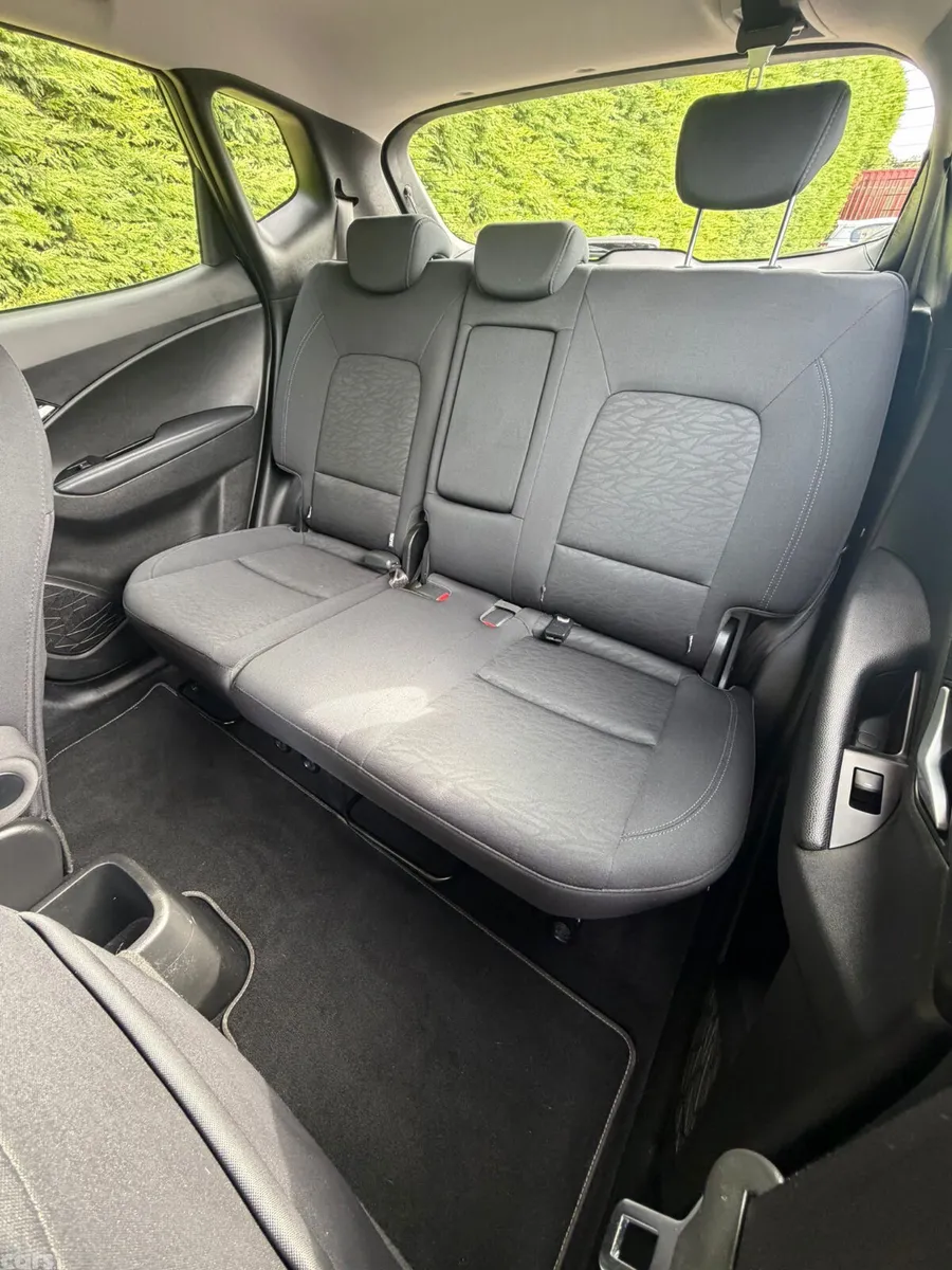 Hyundai ix20 MPV, Petrol, 2020, Grey