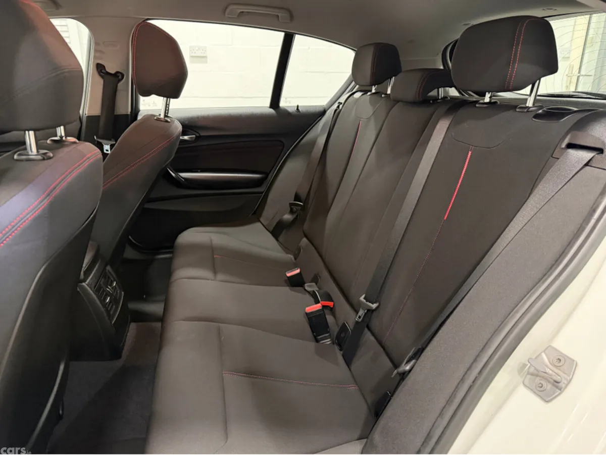 BMW 1-Series Hatchback, Petrol, 2014, White