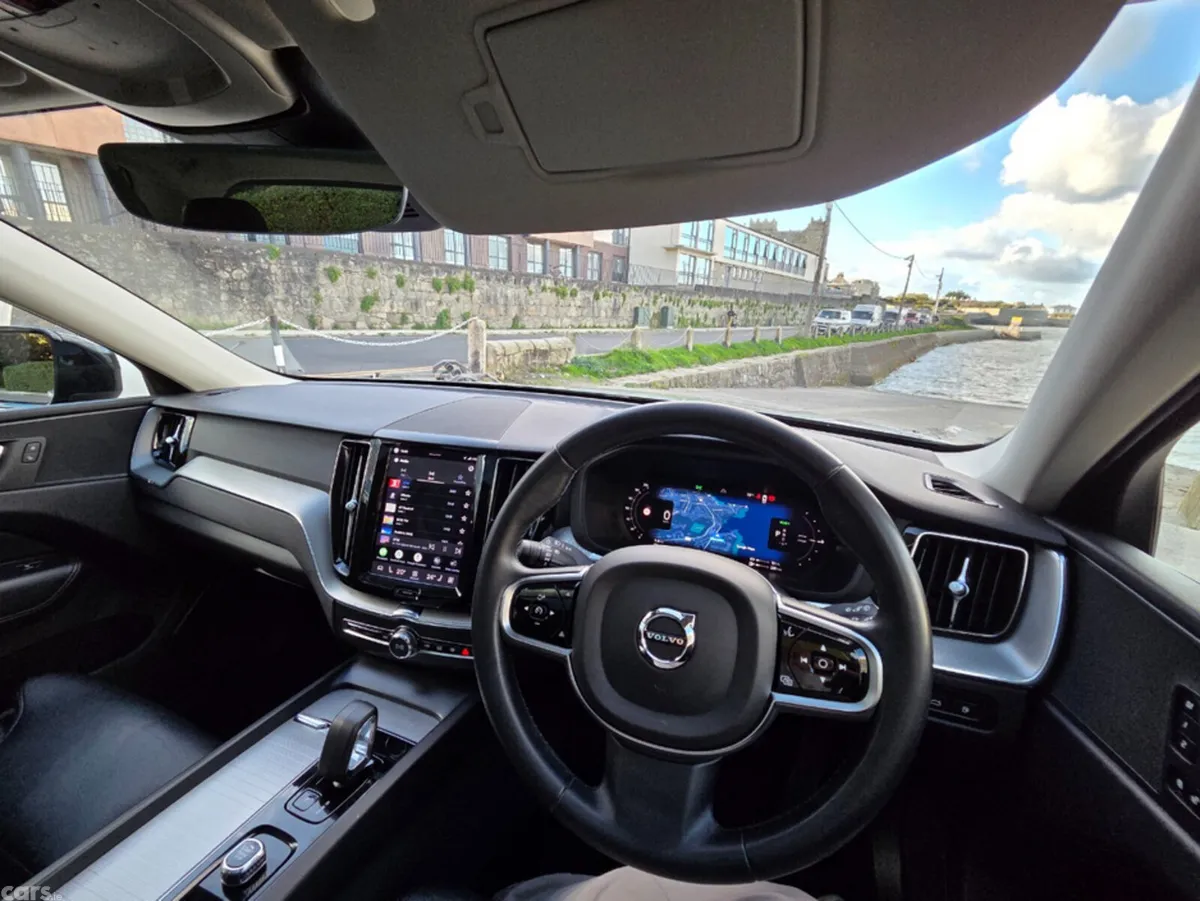 Volvo XC60 SUV, Petrol Plug-in Hybrid, 2023, Grey