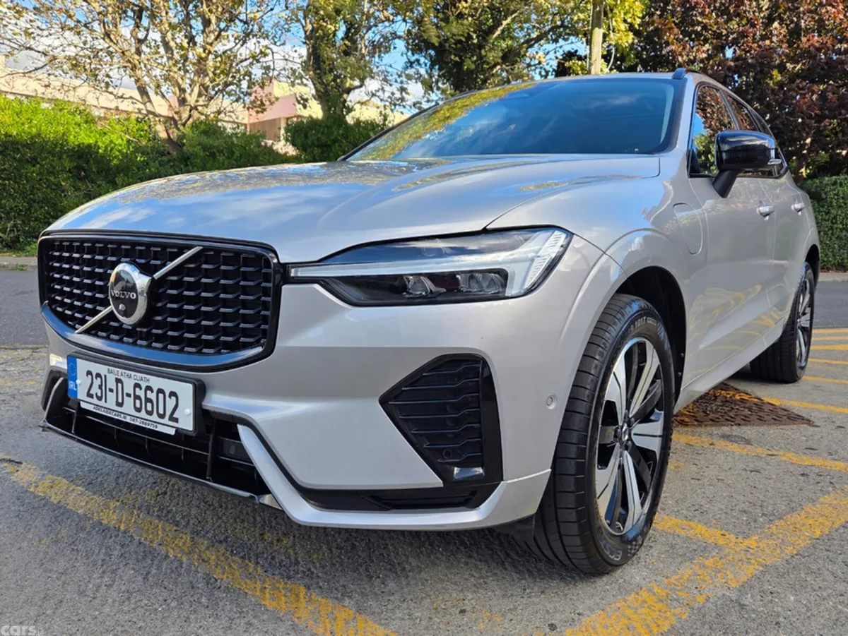 Volvo XC60 SUV, Petrol Plug-in Hybrid, 2023, Grey