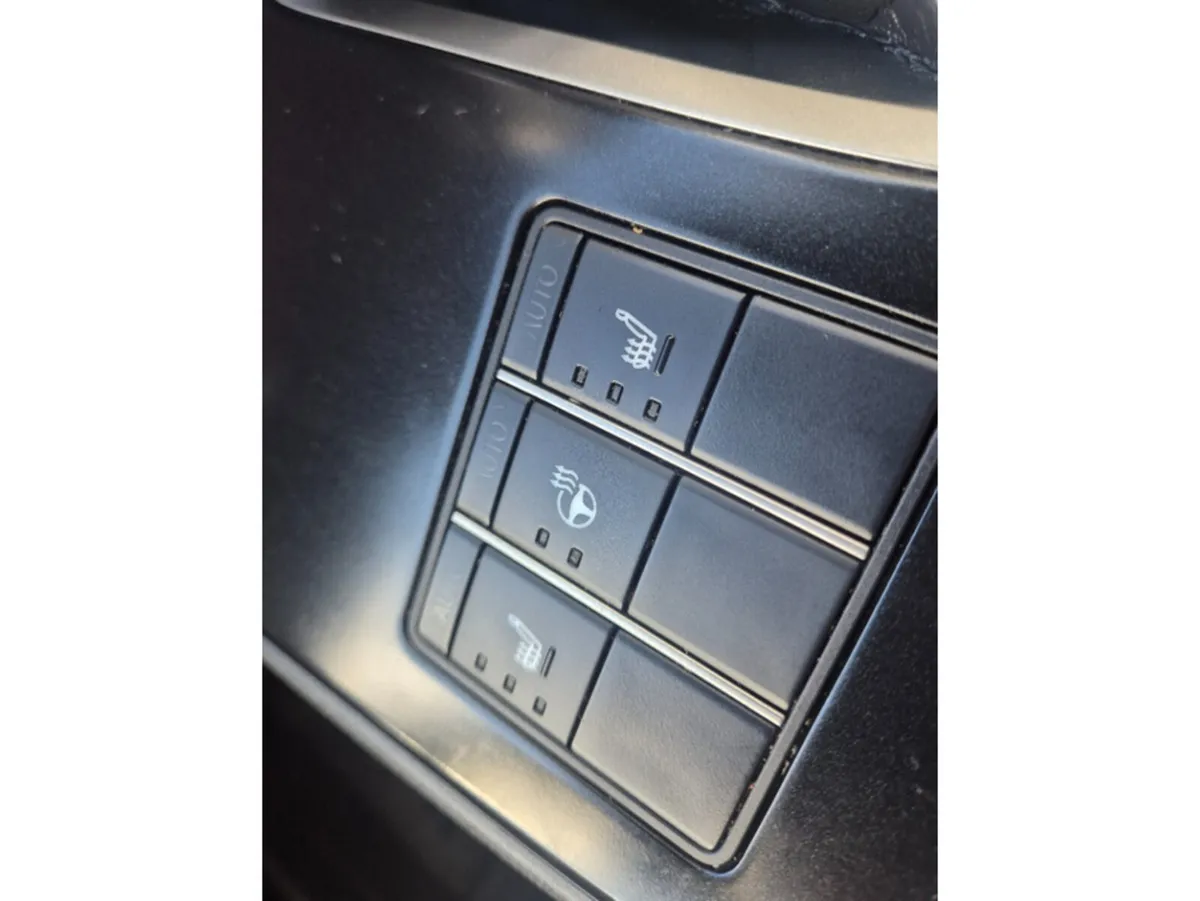 Lexus UX Estate, Petrol Hybrid, 2023, Blue