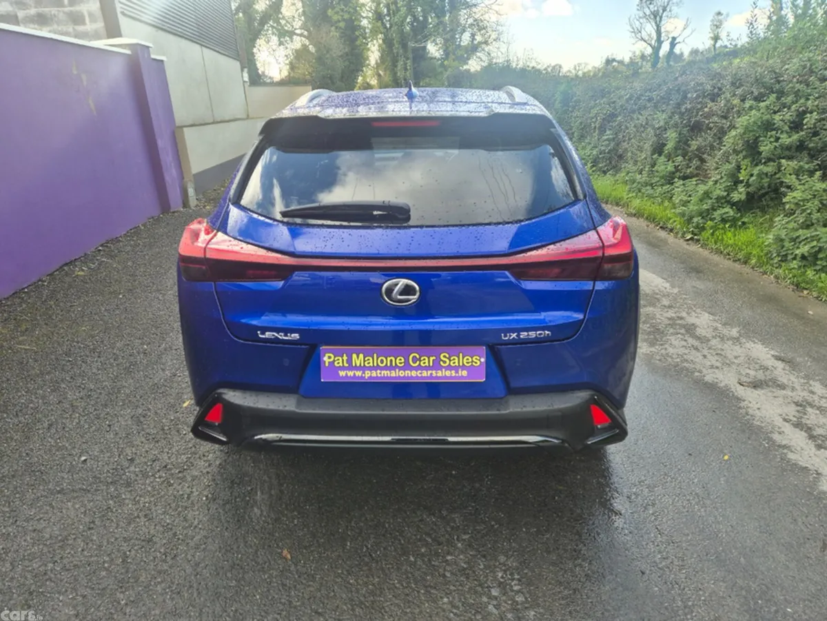 Lexus UX Estate, Petrol Hybrid, 2023, Blue