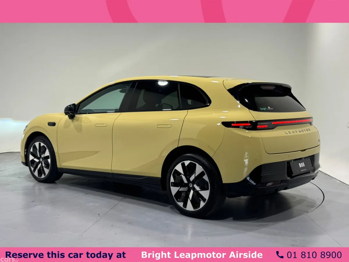 Leapmotor B05 Hatchback, Electric, 2027, Yellow