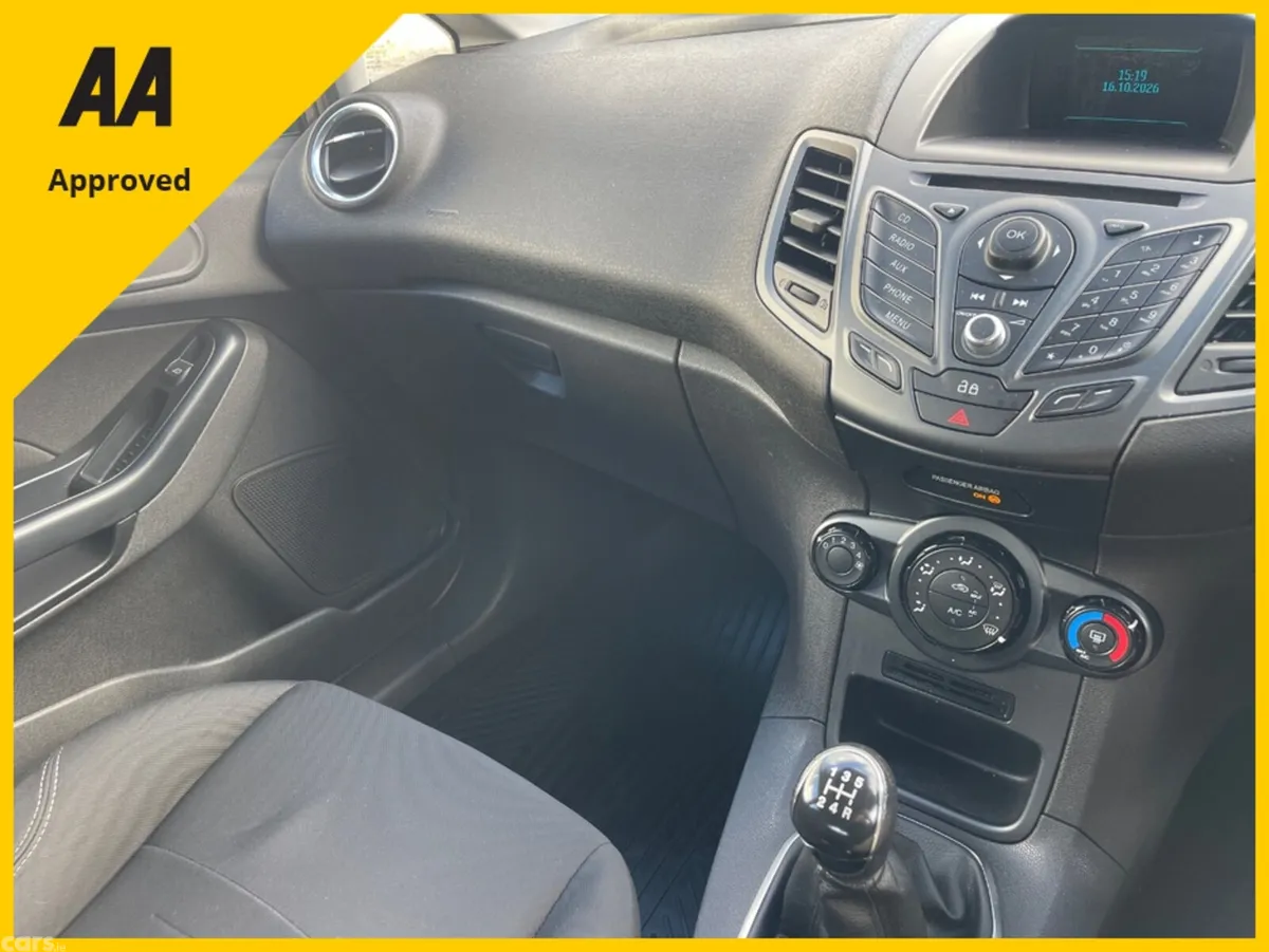 Ford Fiesta Hatchback, Petrol, 2015, Blue