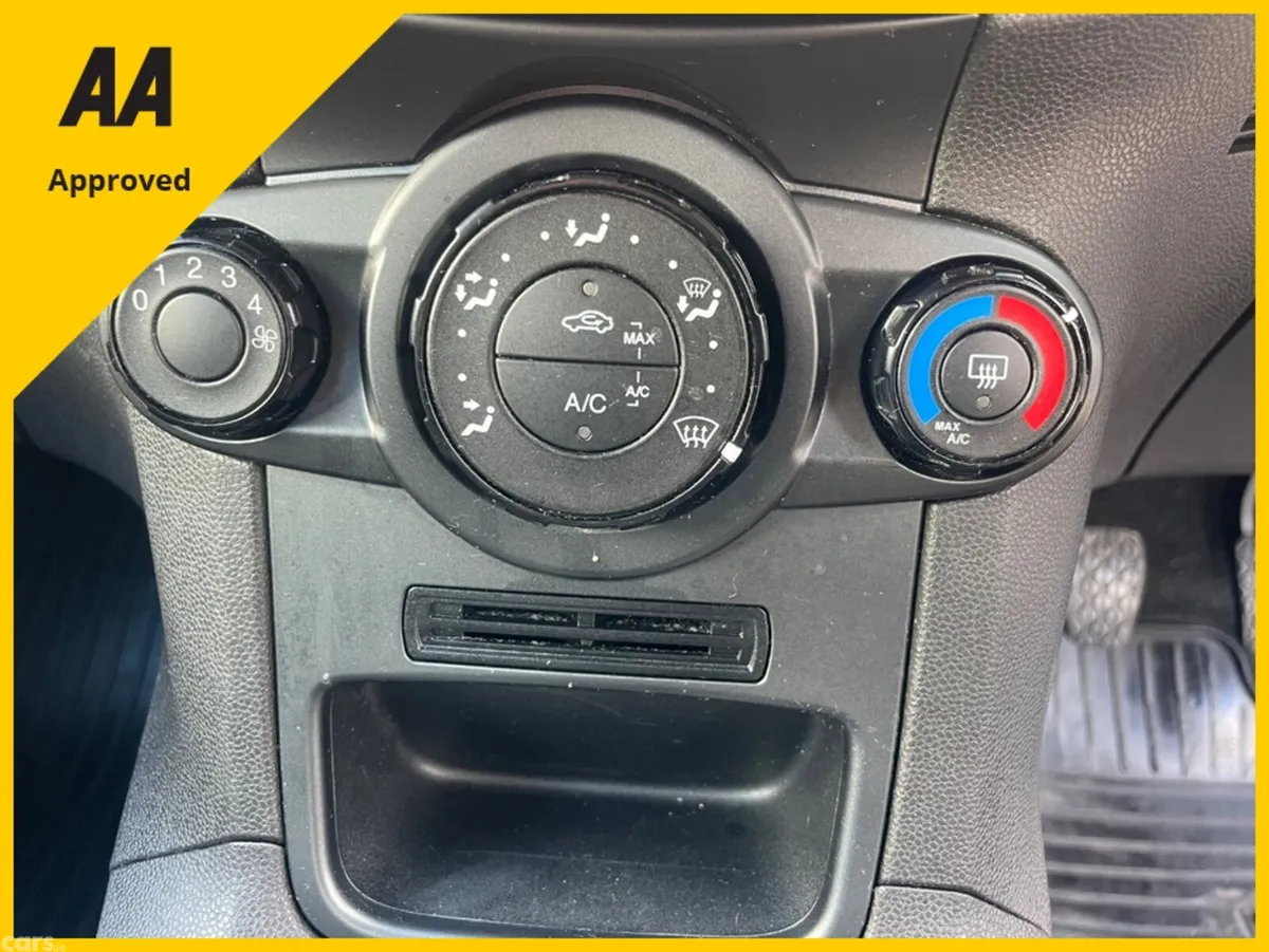 Ford Fiesta Hatchback, Petrol, 2015, Blue