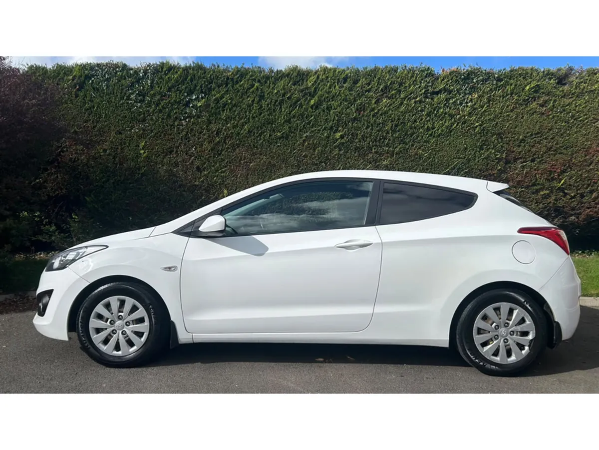 Hyundai i30 Van, Diesel, 2016, White