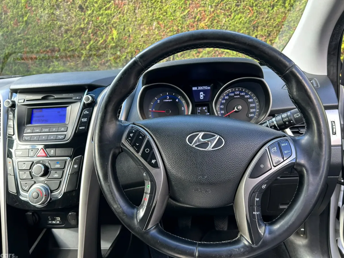 Hyundai i30 Van, Diesel, 2016, White